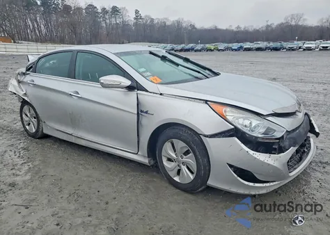 2013 Hyundai Sonata Hybrid z USA, uszkodzony, nr VIN KMHEC4A4XDA065360